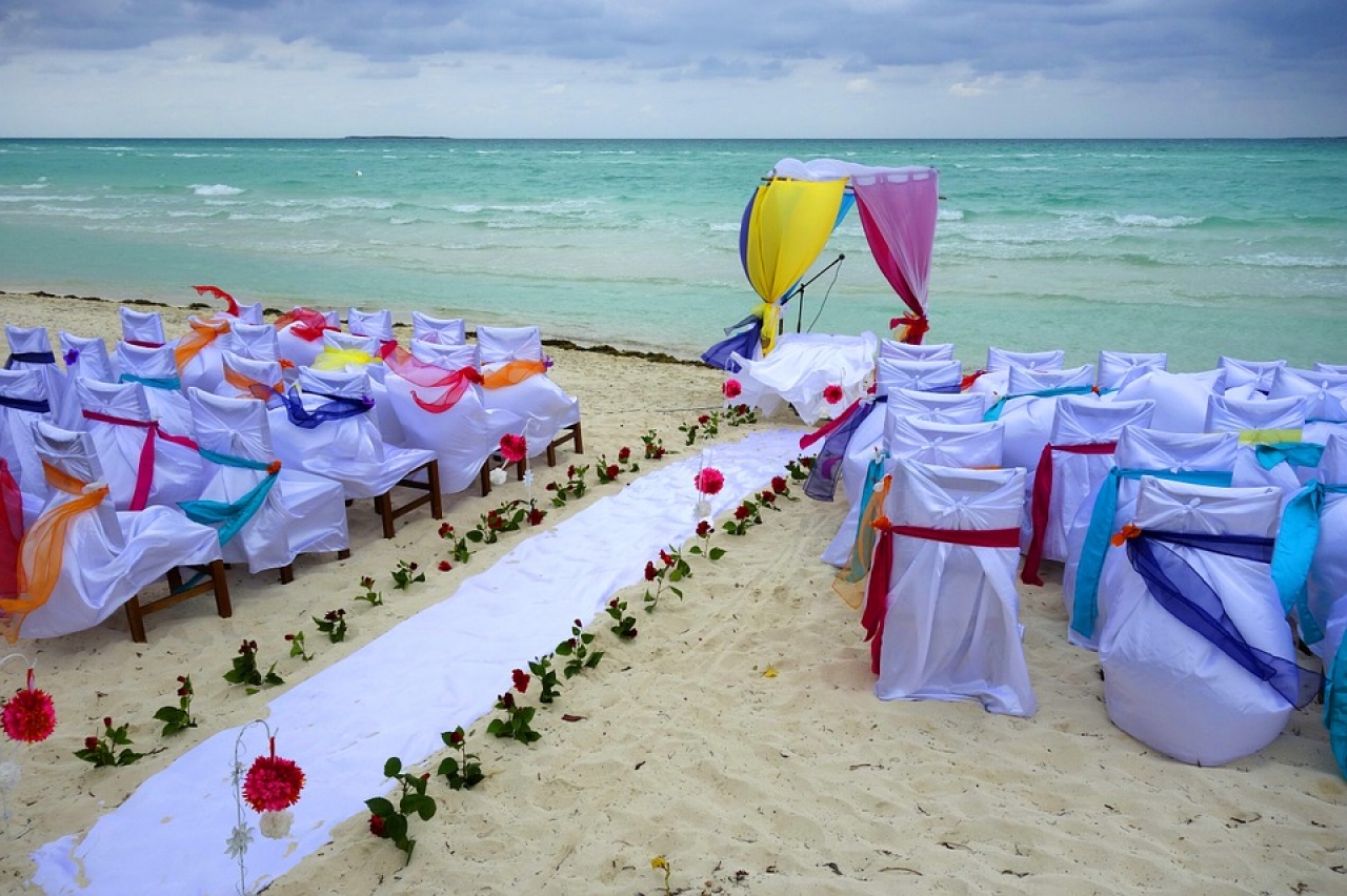 Zdjęcie główne #58 - Ślub na plaży? 5 rzeczy, które musisz wcześniej załatwić