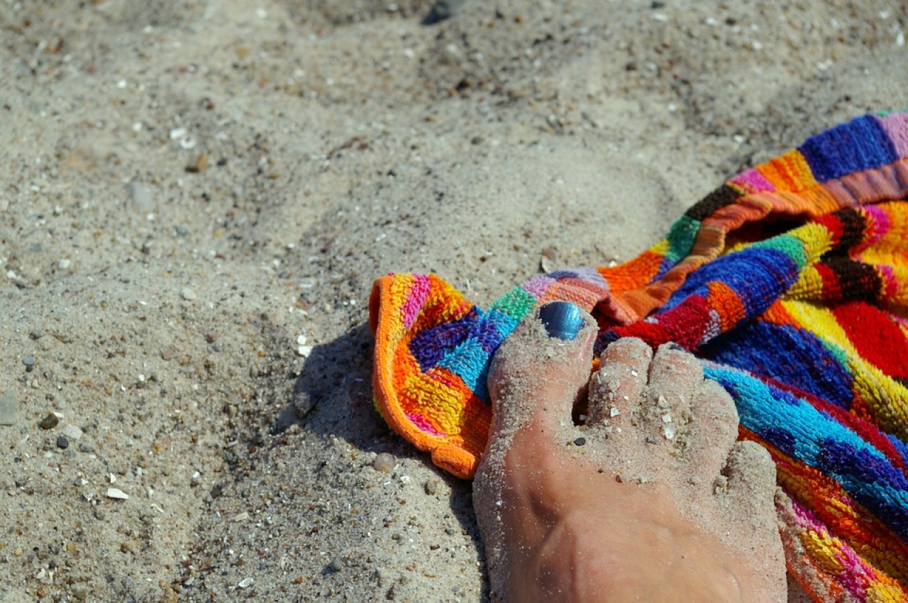Zdjęcie główne #83 - Piasek jak mąka? Nuda! Poznaj 7 kolorowych plaż na świecie